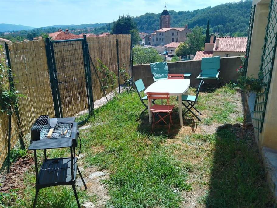 Maison 4 Pers Avec Jardin Au Pied Des Montagnes Ria 外观 照片