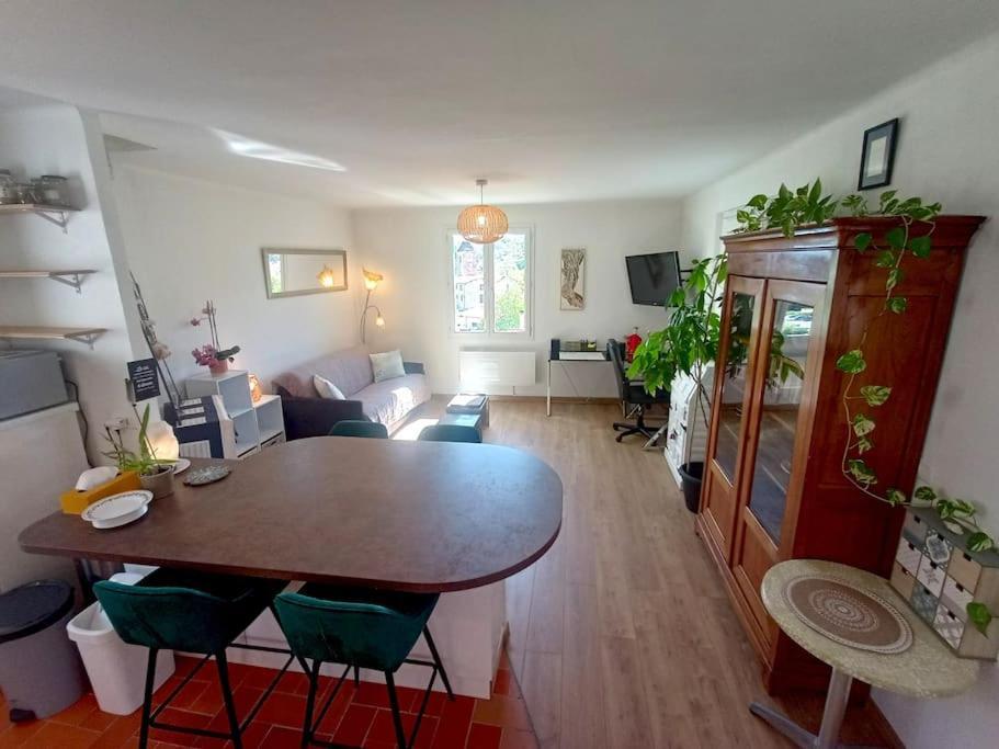 Maison 4 Pers Avec Jardin Au Pied Des Montagnes Ria 外观 照片