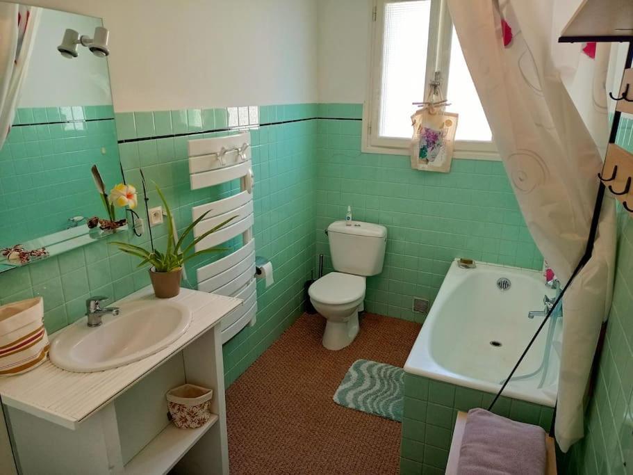 Maison 4 Pers Avec Jardin Au Pied Des Montagnes Ria 外观 照片