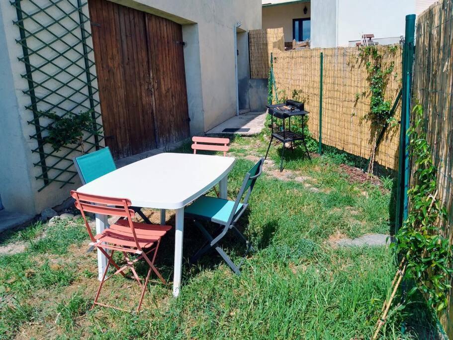 Maison 4 Pers Avec Jardin Au Pied Des Montagnes Ria 外观 照片